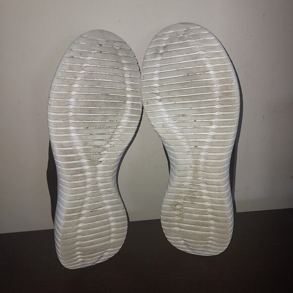 Skechers Womens Knit Sneakers 10M Slip Ons Ultra Flex First Comfort Black White - Picture 12 of 13